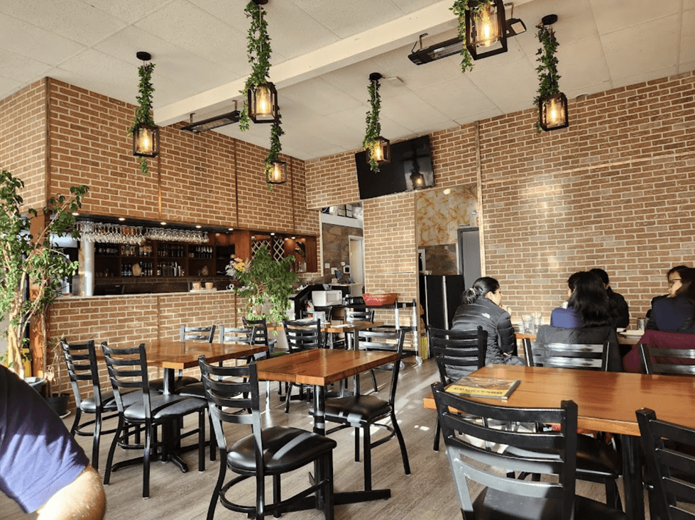 Indian Courtyard new westminster cosy and comfy restaurant ambience 2